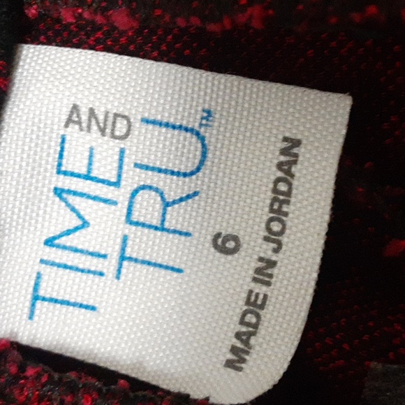 Time and tru women's red and black plaid dress pants or slacks. Size 6. Like new - Picture 6 of 8